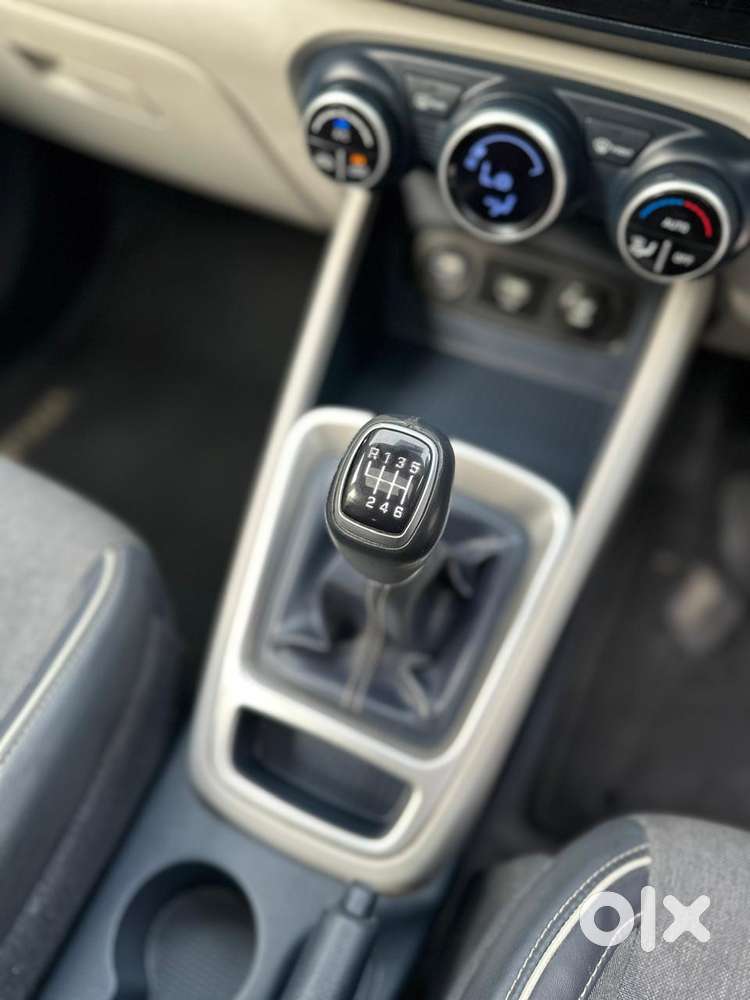 Hyundai Venue Sx Dual Tone, 2019, Petrol