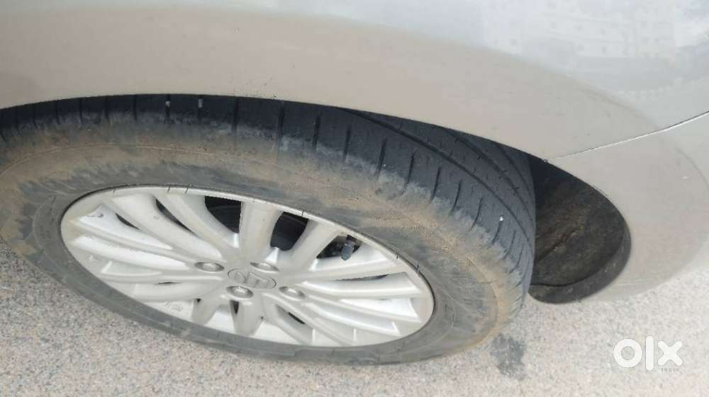 Maruti Suzuki Dzire Zxi Ags, 2022, Petrol