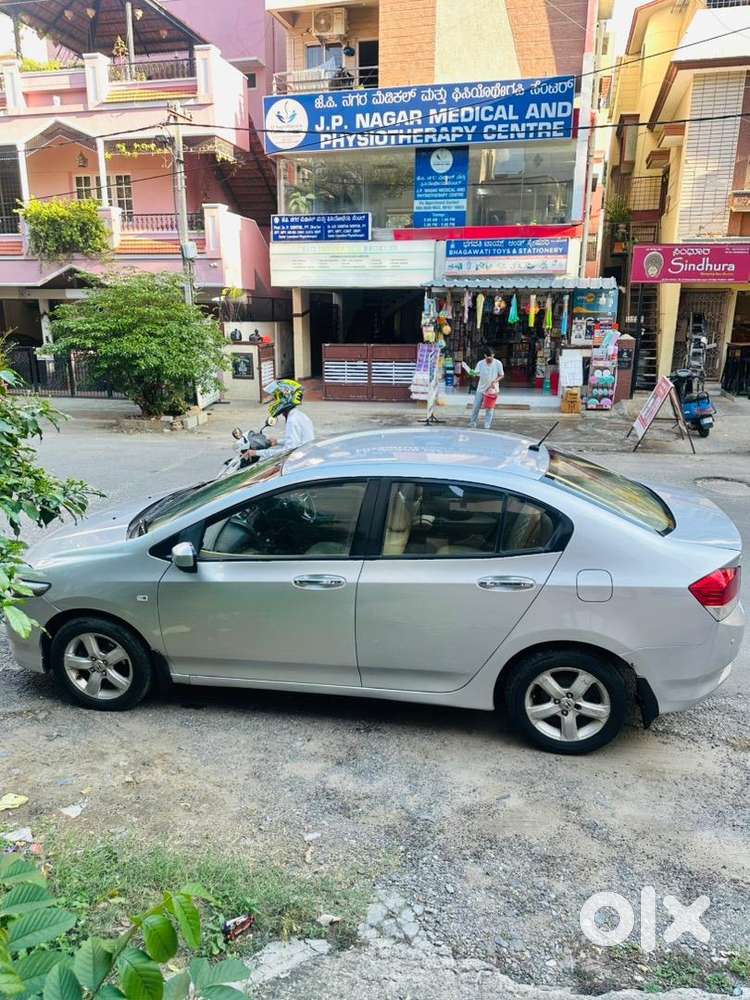 2010 Honda City V At
