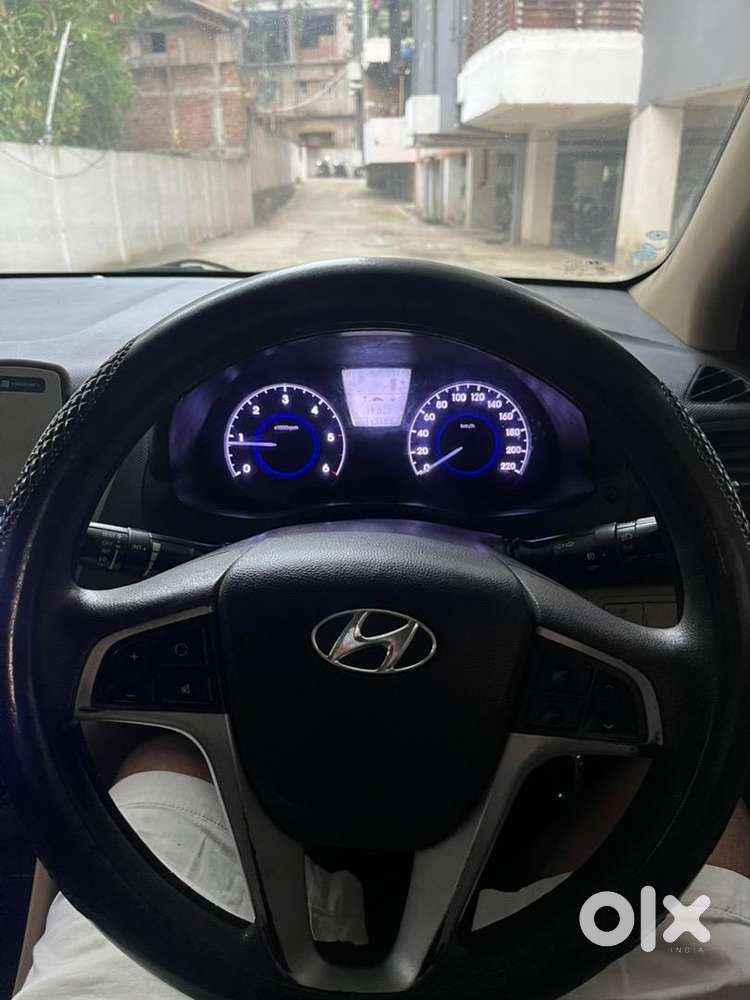 Hyundai Verna Diesel 1.6 Crdi Sx