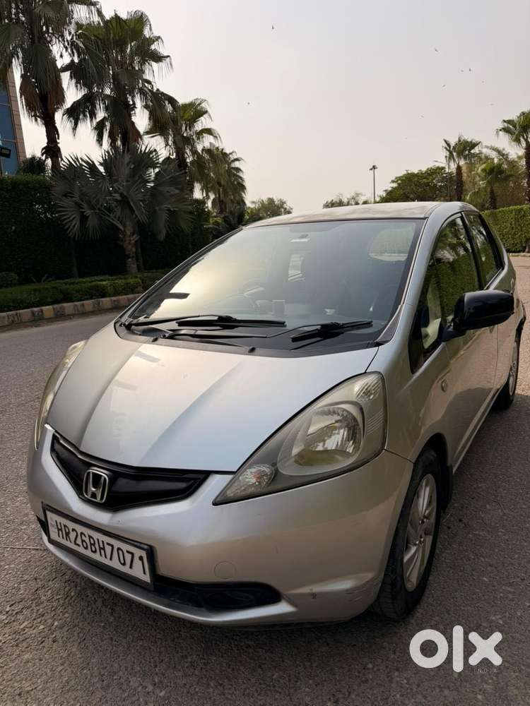 Honda Jazz V Mt Privilege, 2011, Petrol