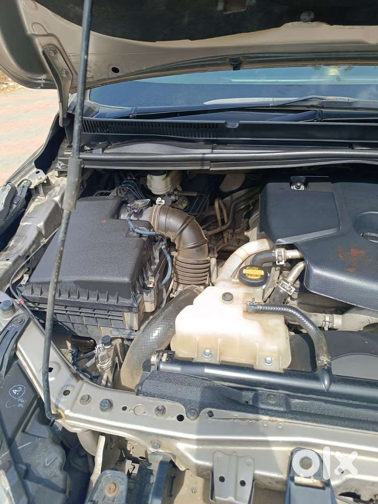 Toyota Innova Crysta 2.8z Automatic, 2016, Diesel