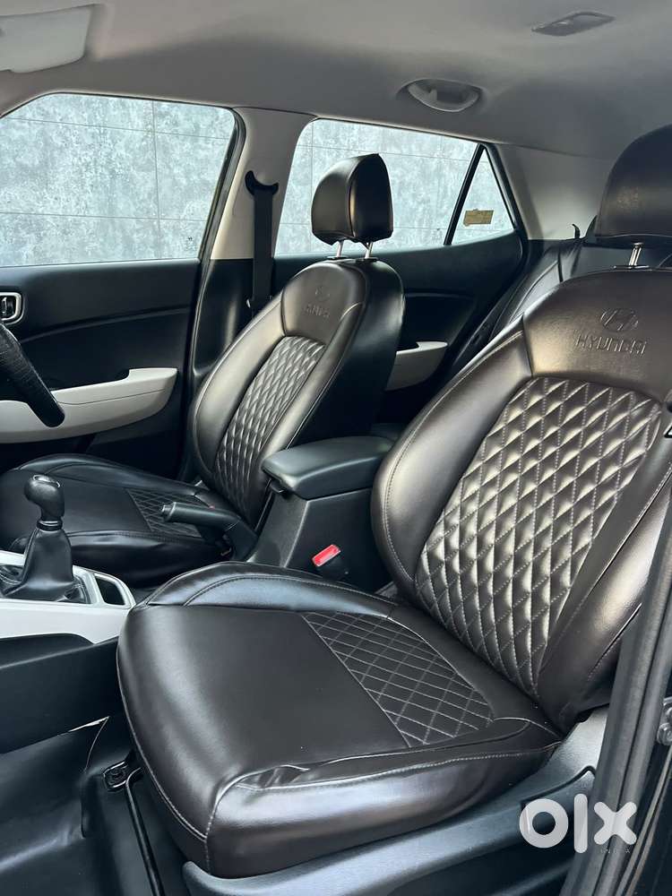 Hyundai Venue 1.2 S (o), 2022, Petrol