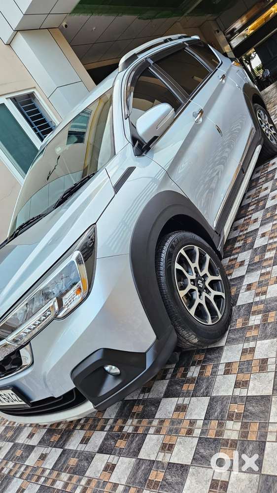 Maruti Suzuki Xl6 1.5 Alpha Mt, 2022, Diesel