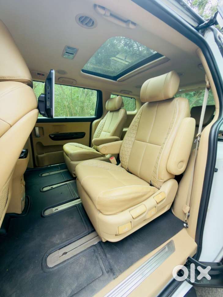 Kia Carnival Limousine Plus 7 Str, 2022, Diesel