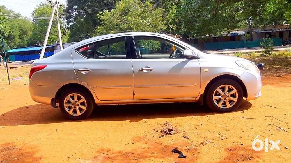Nissan Sunny Special Edition, 2013