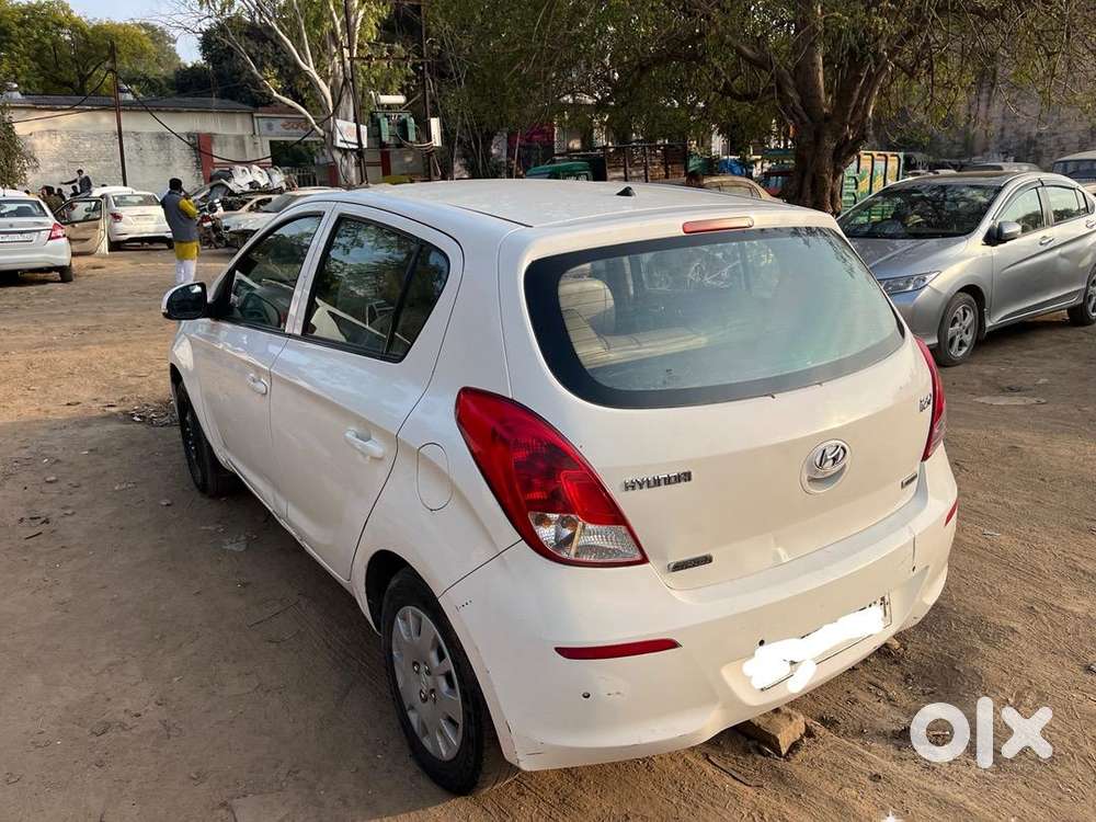 Hyundai Diesel Manual 2013 Car