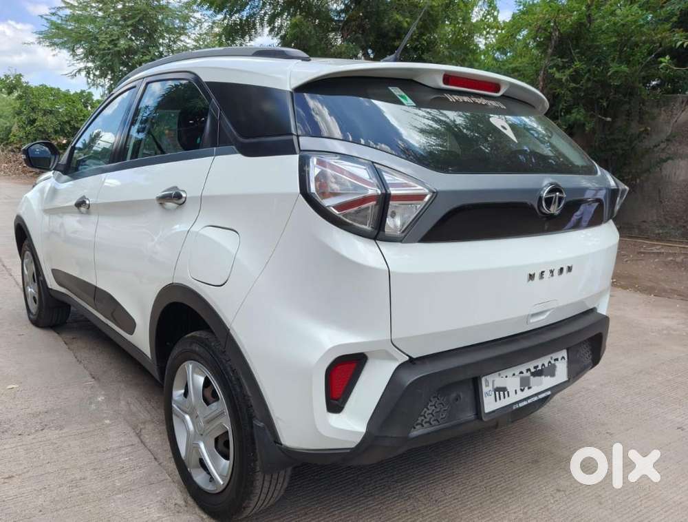 Tata Nexon 1.5 Revotorq Xm (s), 2022, Diesel