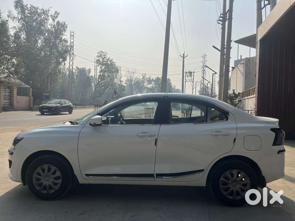 Maruti Suzuki Dzire 1.2 Vxi Cng, 2024, Cng & Hybrids