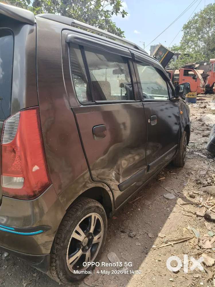 Gadi Mein ₹1 Ka Bhi Kam Nahin Hai Weri Good Condition Me Hai Gadi