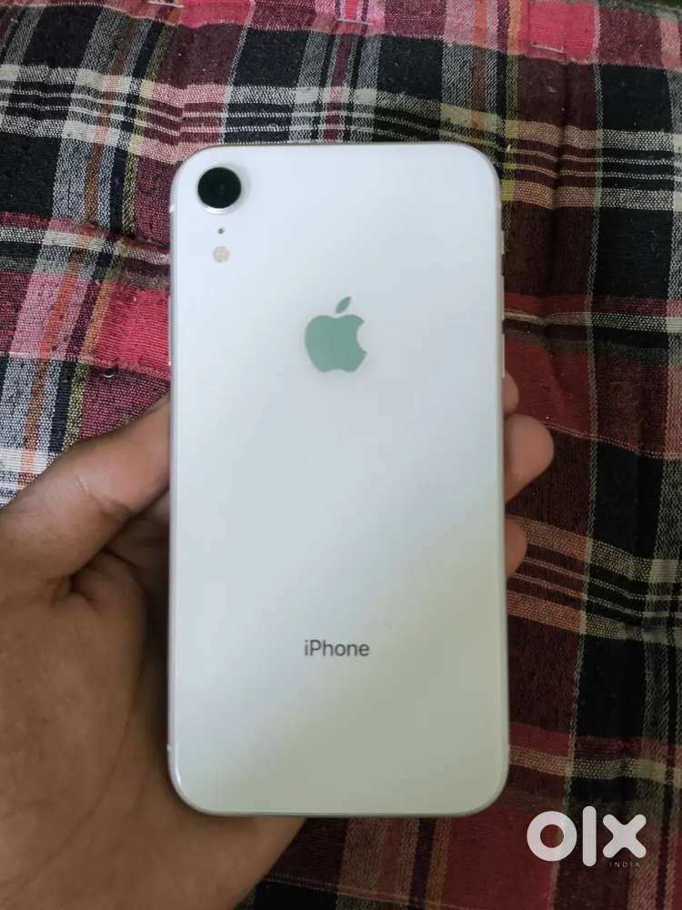 I phone xr with proper mint condition