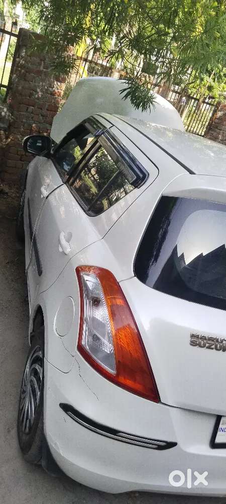 Maruti Suzuki Swift 2016 Petrol 74000 Km Driven