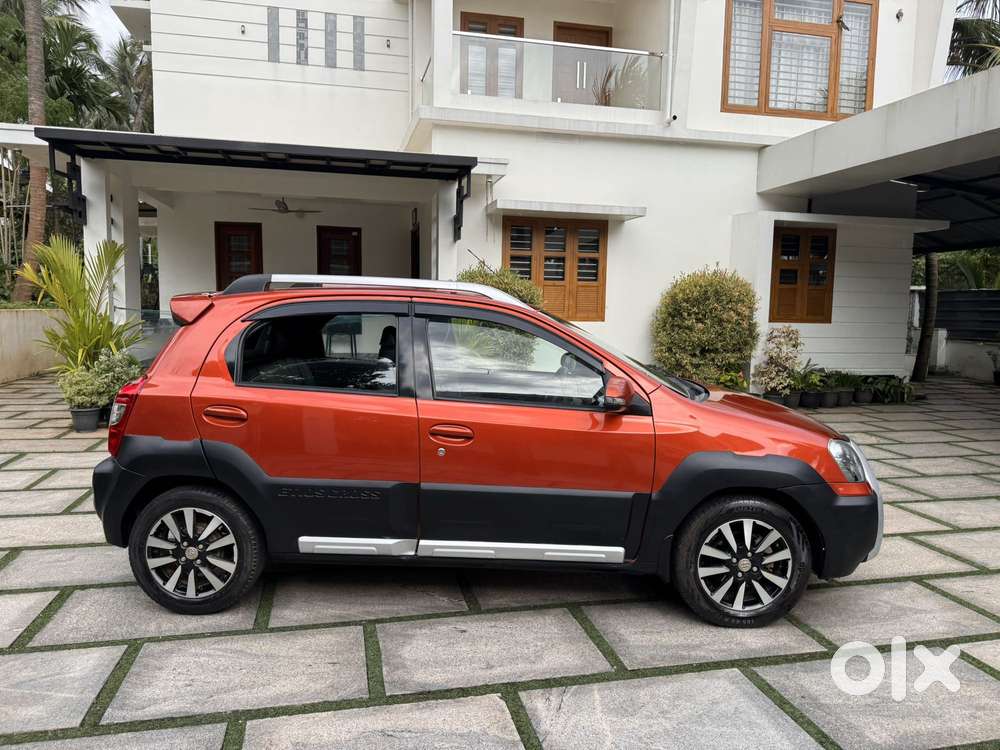 Toyota Etios Cross 1.2l G, 2015, Petrol