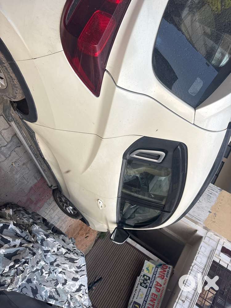 Mahindra Kuv 100 2016