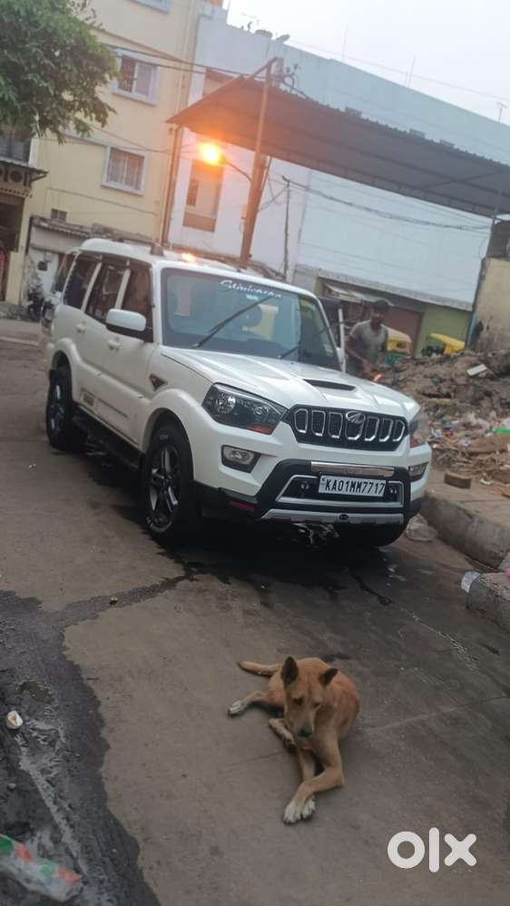 Mahindra Scorpio-n Diesel 2015 Show Room Maintenance
