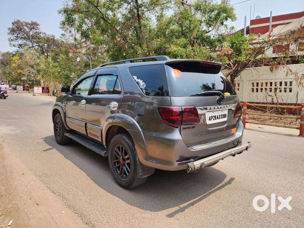 Toyota Fortuner 3.0 4x2 Mt, 2012, Diesel