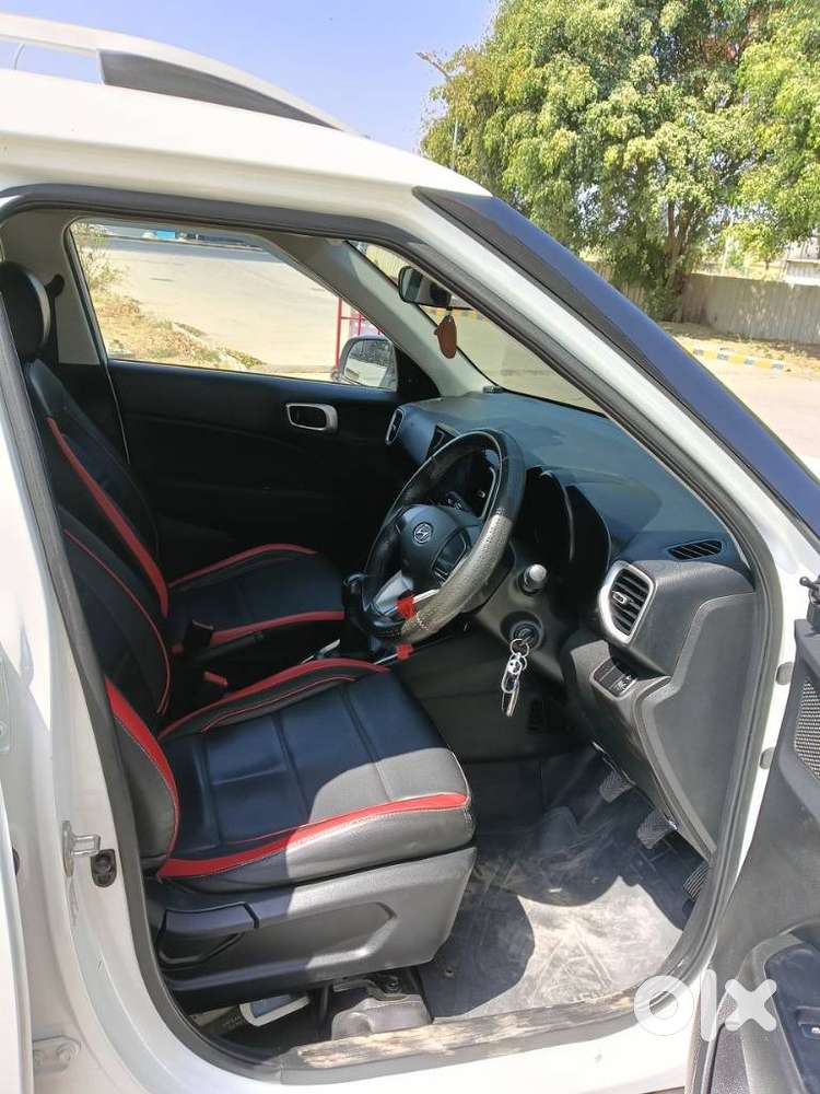 Hyundai Venue Sx 1.2 Mt Knight Edition, 2021, Petrol