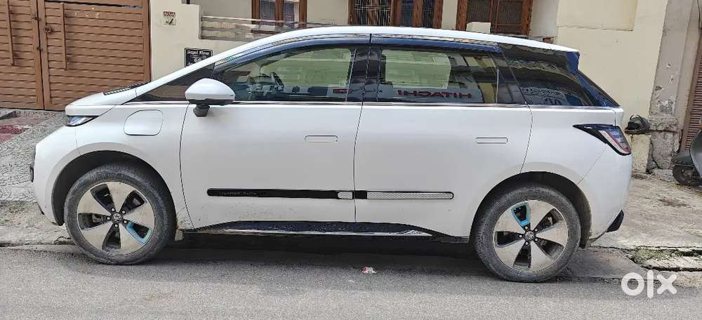 Mg Windsor Ev Essence October 2024
