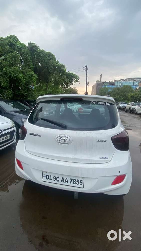 Hyundai Grand I10 2015 Car