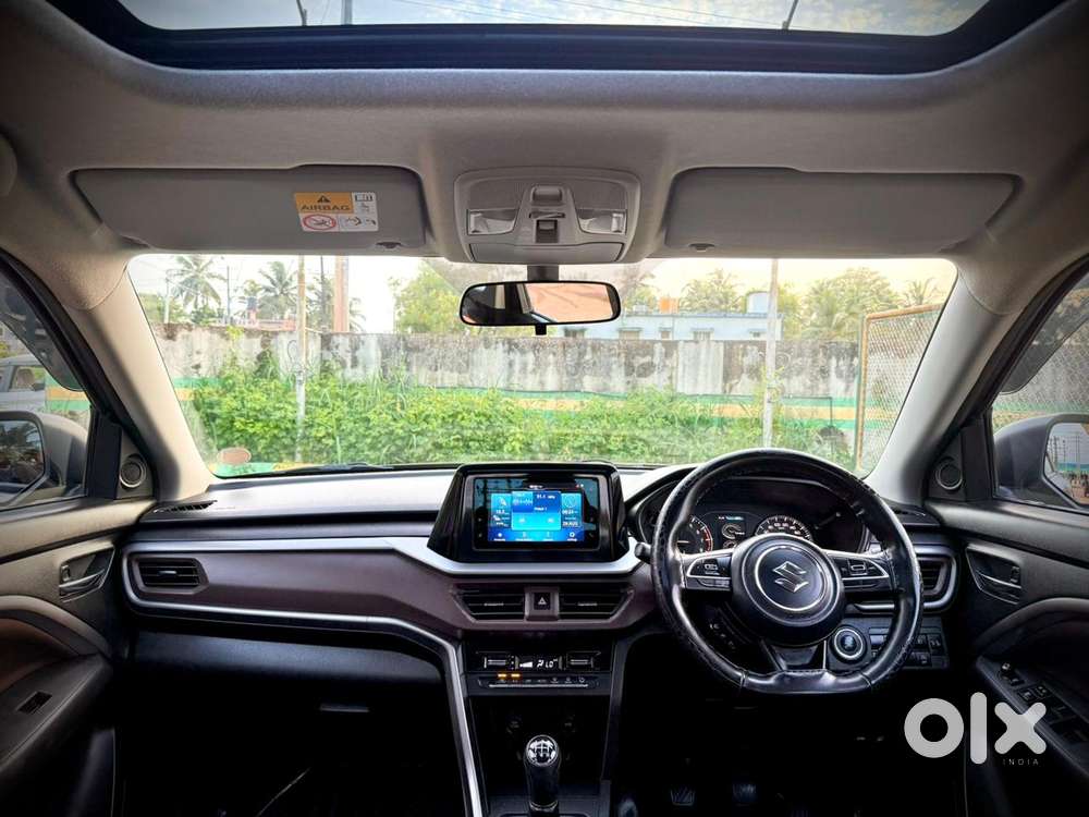Maruti Suzuki Brezza 1.5 Zxi Smart Hybrid, 2023, Petrol