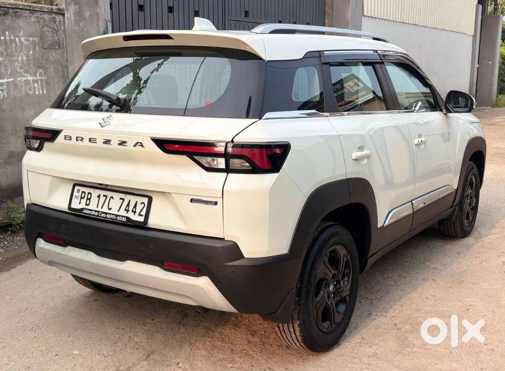 Maruti Suzuki Brezza, 2023, Petrol