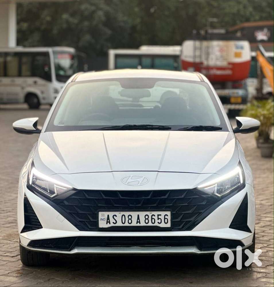 Hyundai I20 Asta (o) 1.2 Mt, 2025, Petrol