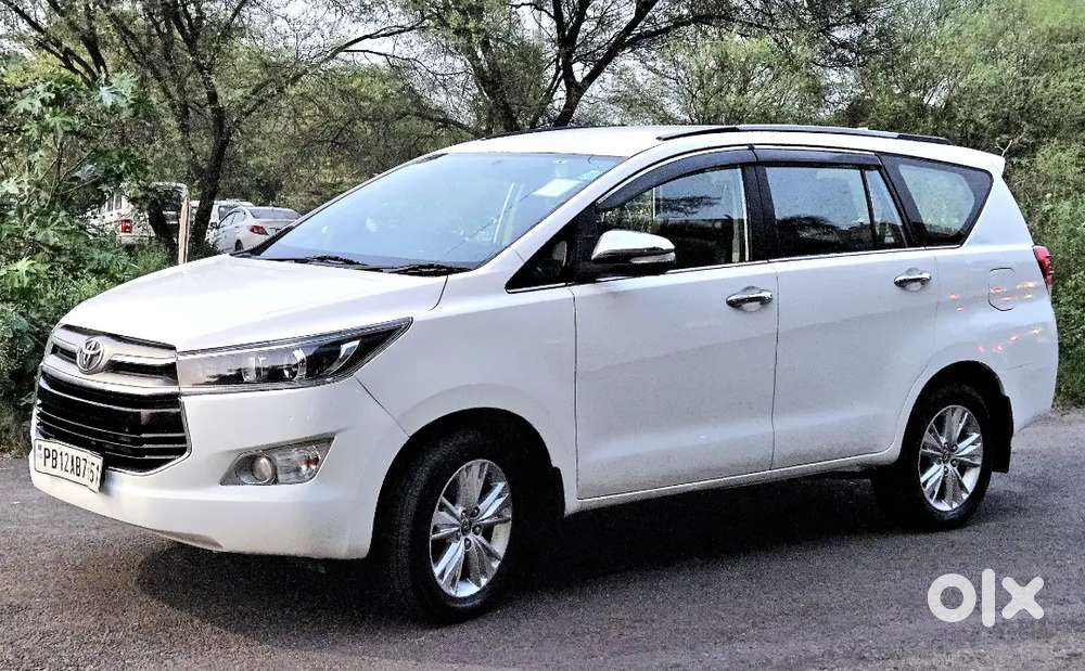 Toyota Innova Crysta Diesel 2017