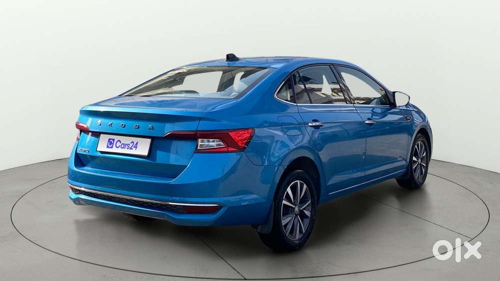 Skoda Slavia Style 1.0l Tsi Mt, 2023, Petrol