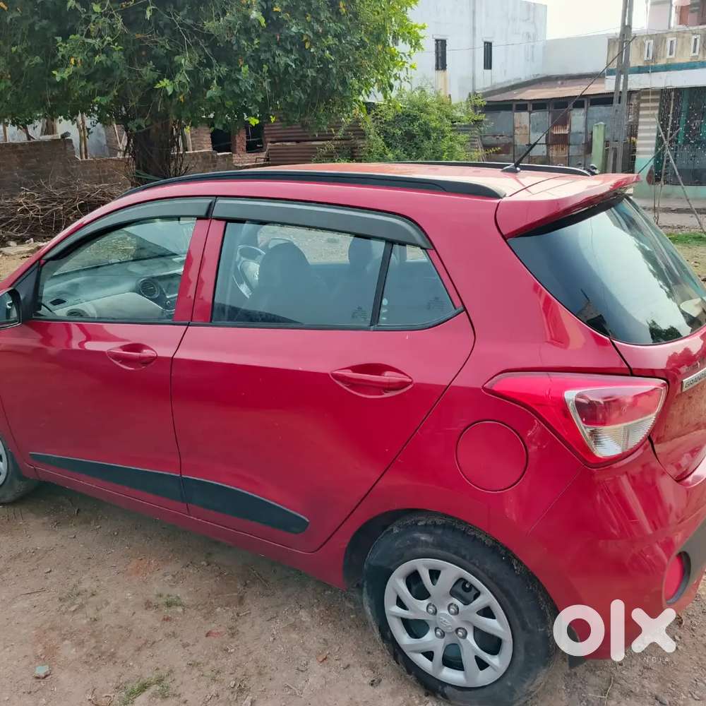 Grand I10 Sportz Second Owner Geniune Kms Used