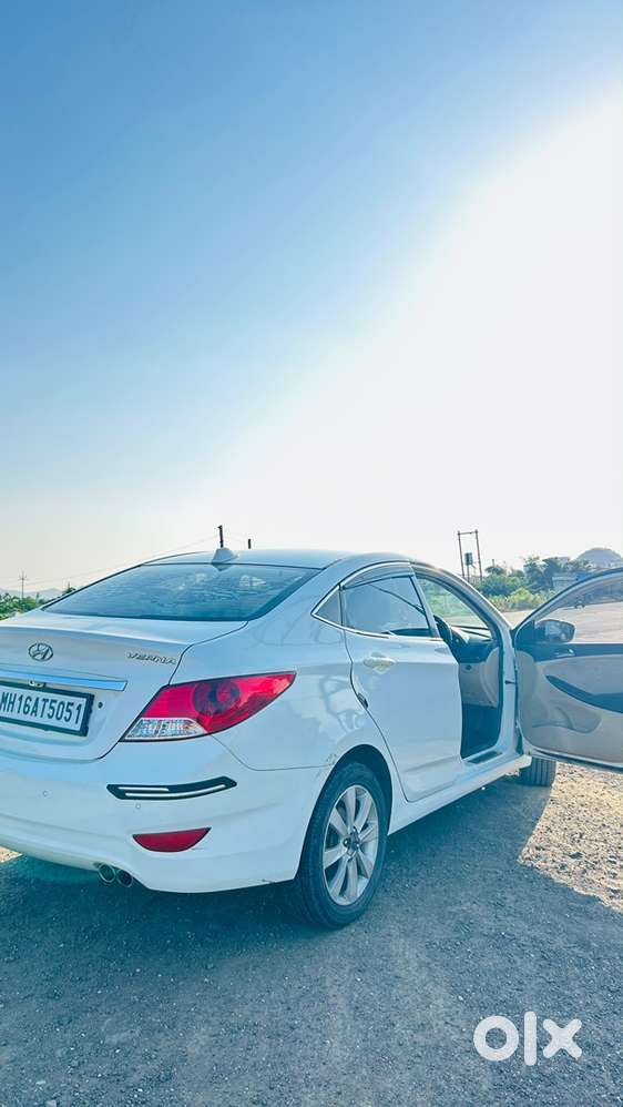 Hyundai Verna 2011 Manual