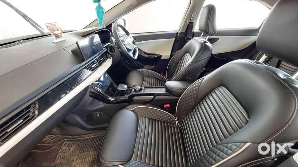 7 Speed Dca, 17 Inch Alloy Wheels, 6 Air Bags