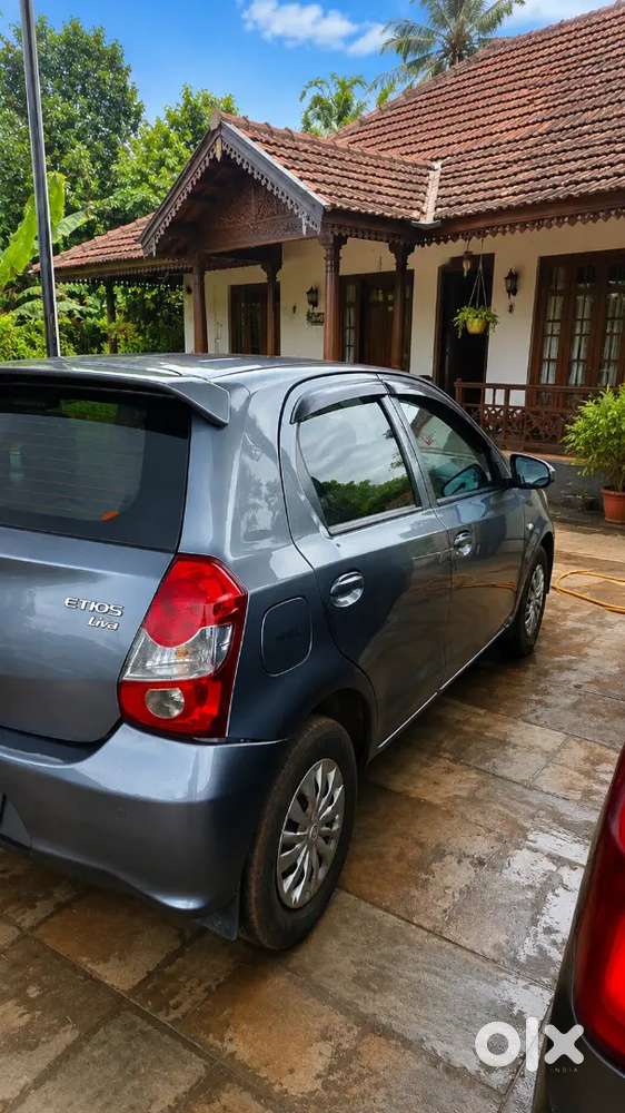 Toyota Etios Liva 2018b