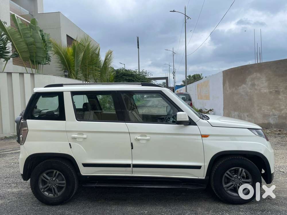 Mahindra Tuv 300 T10, 2020, Diesel