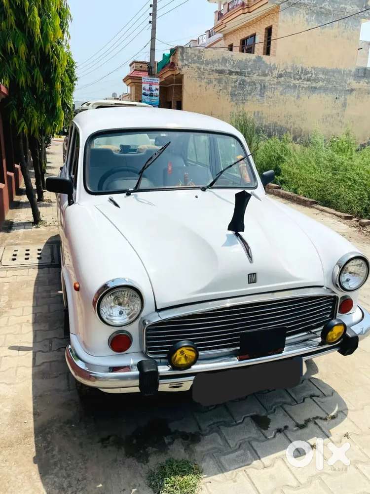Ambassador Avigo Petrol Manual 2009 Car