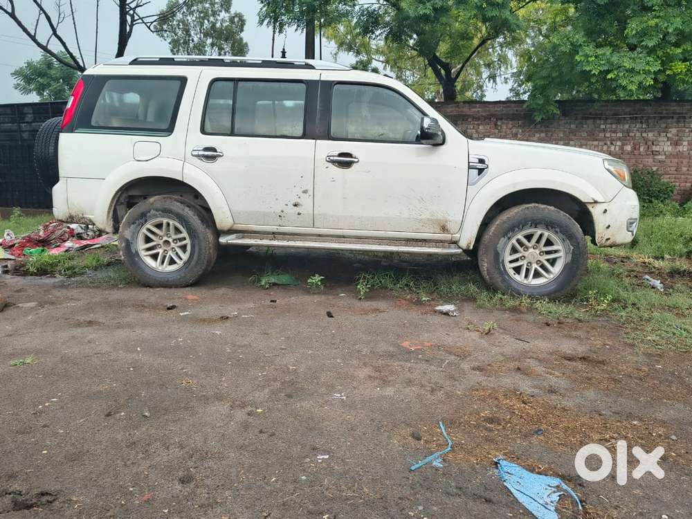 Ford Endeavour Diesel 2013