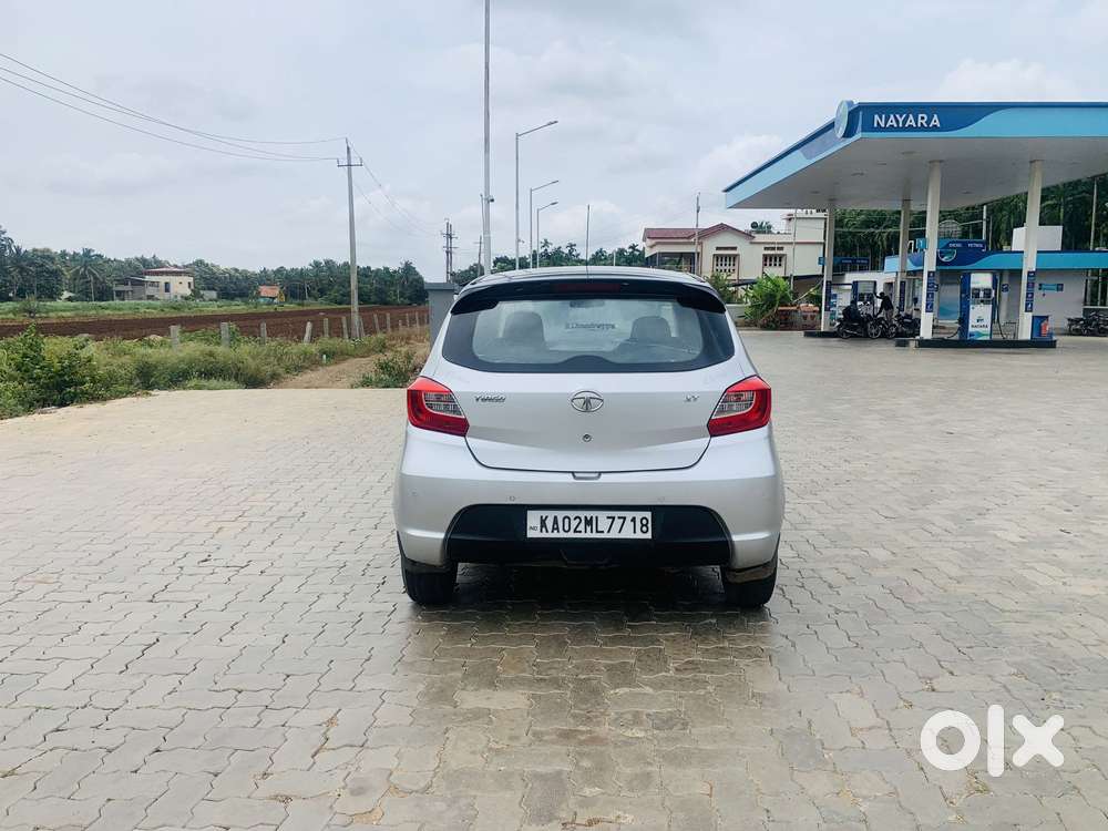 Tata Tiago 1.2 Revotron Xt (o), 2016, Petrol