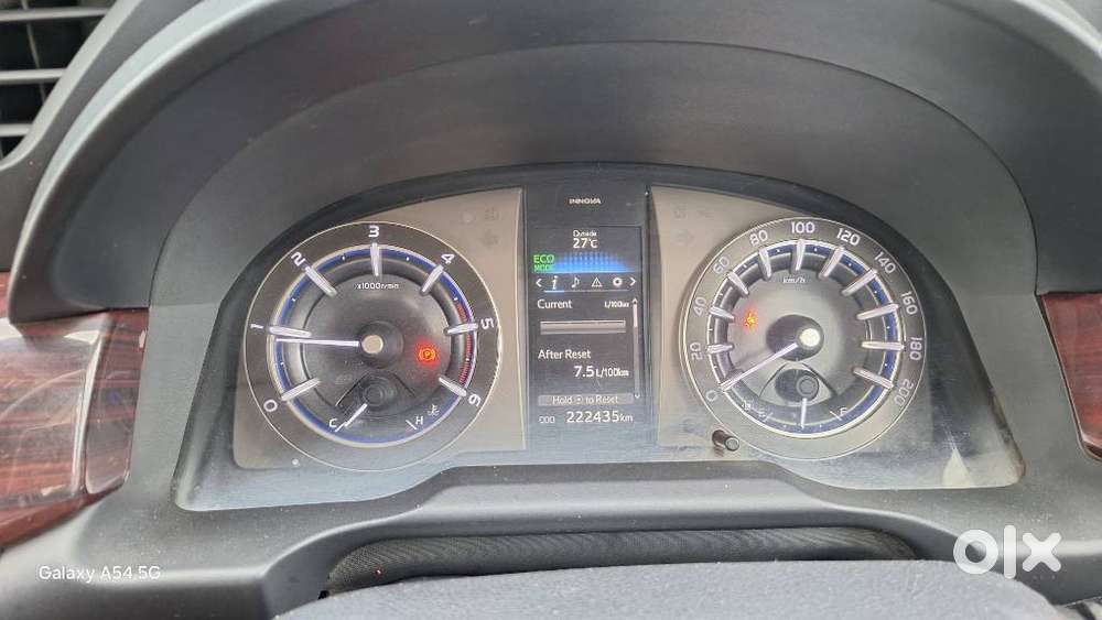 Toyota Innova 2.5 Vx 7 Str Bs-iii, 2017, Diesel