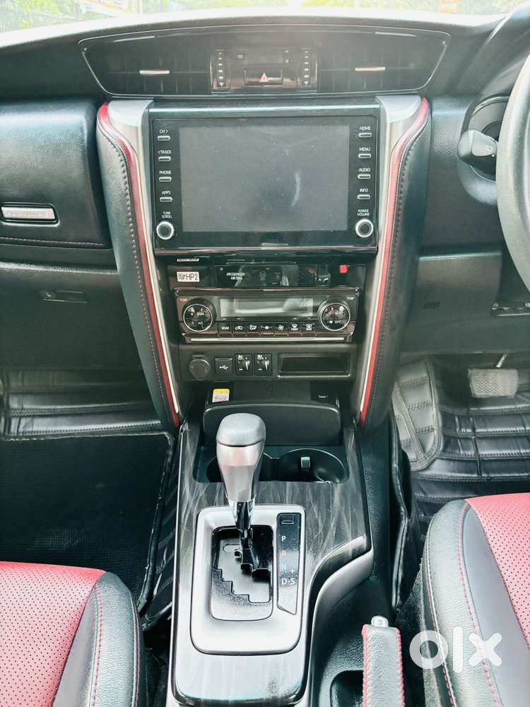 Toyota Fortuner Legender 4x2 At 2.8, 2024, Diesel