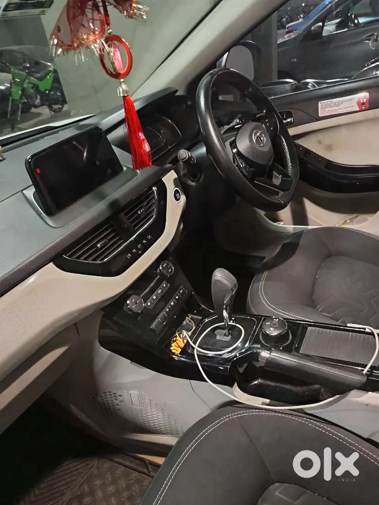 Nexon Automatic With Sunroof