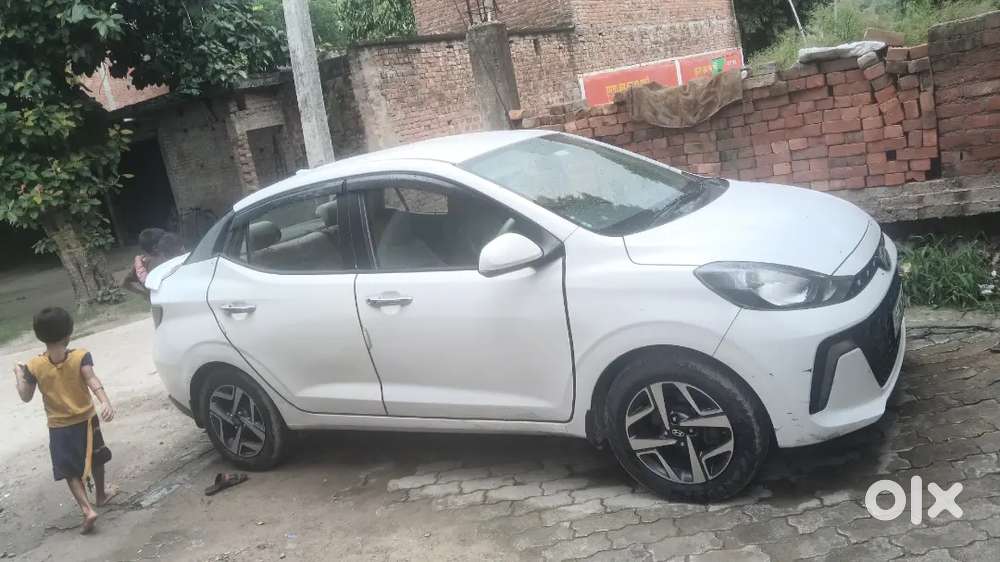 Hyundai Aura Sx Cng 2023