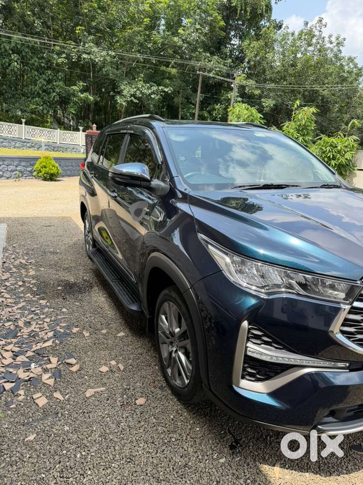 Toyota Innova Hycross Zx Hybrid 2025