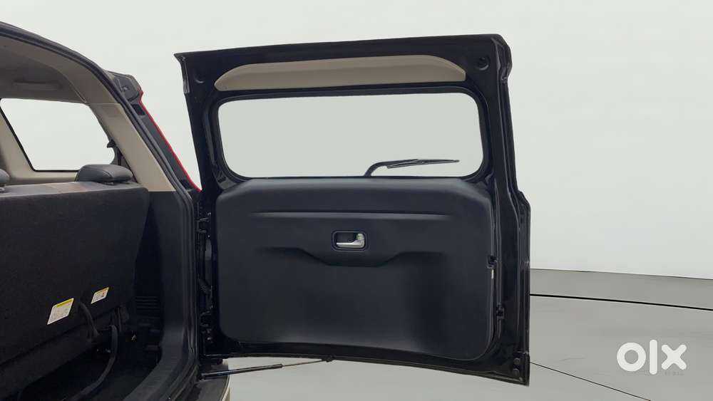 Mahindra Scorpio-n 2.0 Z8 L Petrol At 7 Str, 2022, Petrol