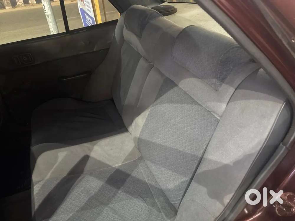 Maruti Suzuki Esteem 1995