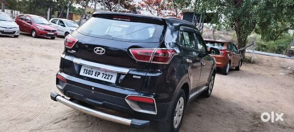 Hyundai Creta 2017 Diesel 900000 Km Driven