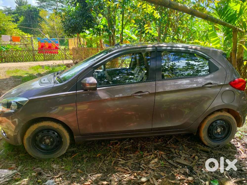 Tata Tiago Xz Petrol 2017 , Well Maintained In Very Good Condition