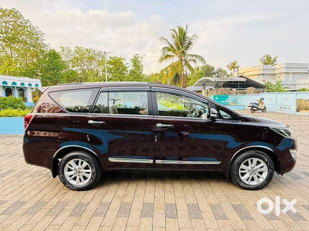 Toyota Innova Crysta 2.8 Gx At, 2017, Diesel