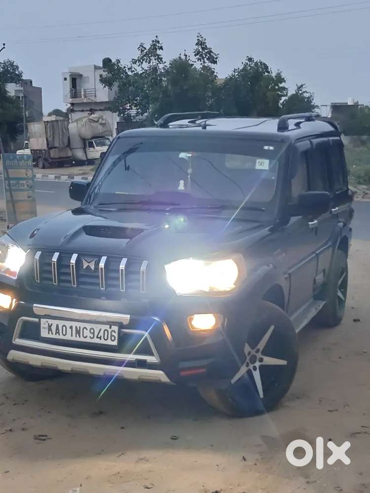 Mahindra Scorpio Classic 2015