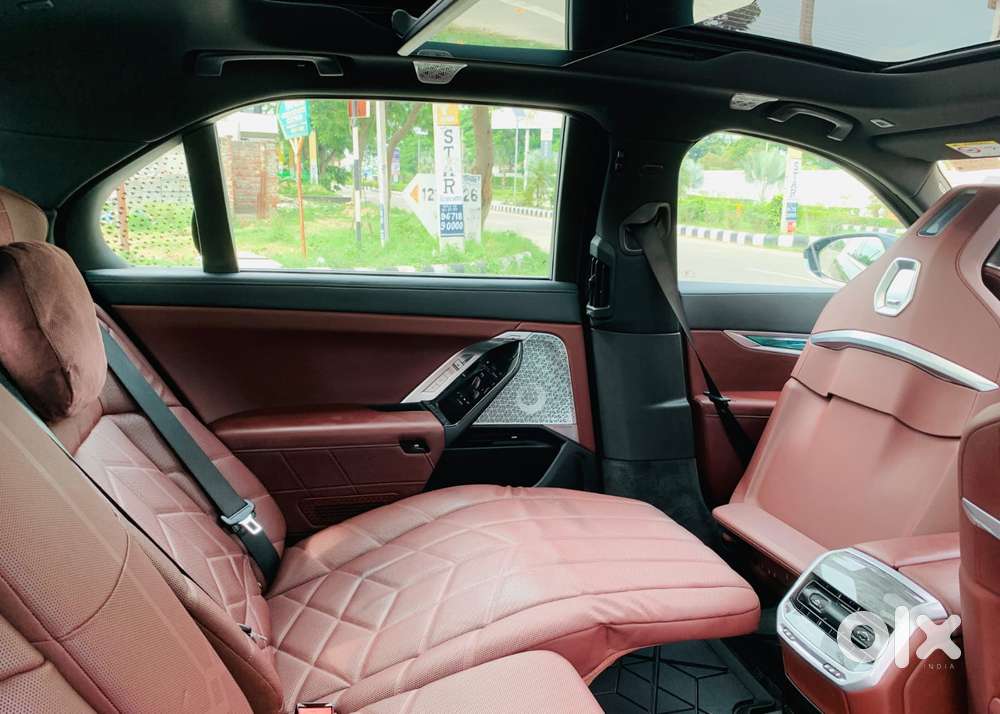Bmw I7, 2025, Electric