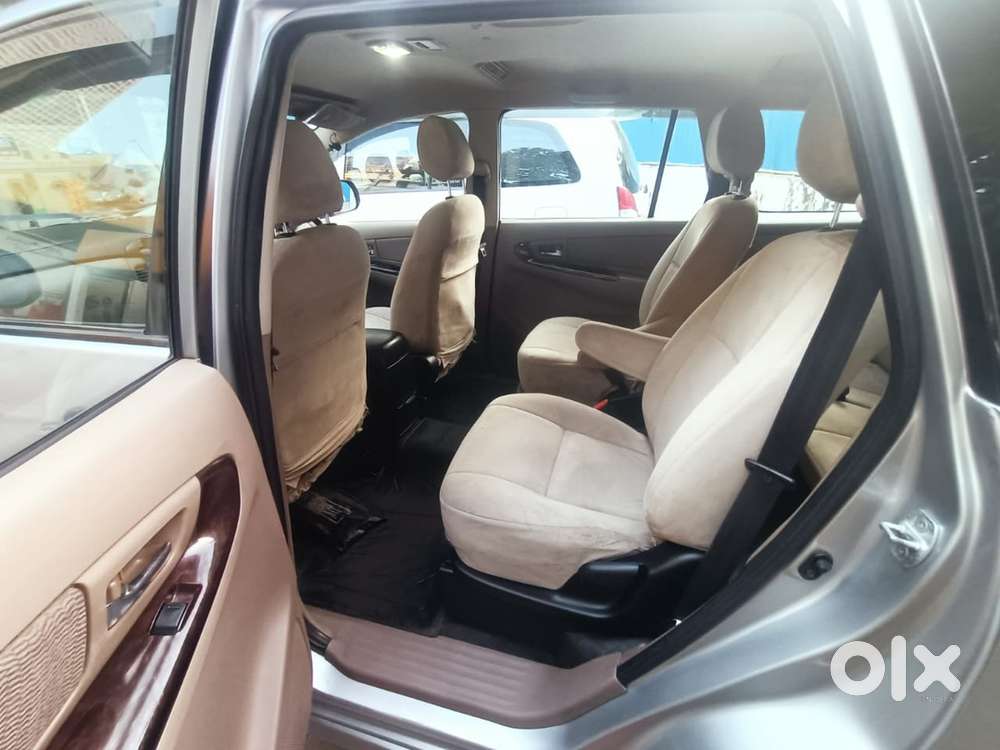 Toyota Innova 2015 Diesel Well Maintained