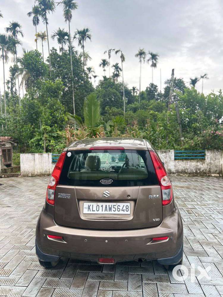 Maruti Suzuki Ritz Lxi, 2009, Petrol